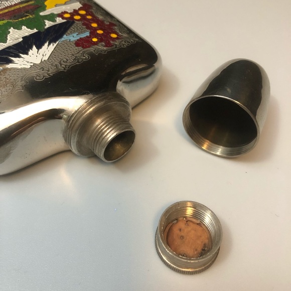 Vintage antique EUC metal flask embossed Japan map - Picture 4 of 17